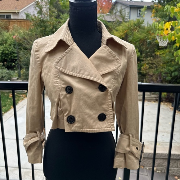 Free People Jackets & Blazers - Free People Beige Cropped Jacket